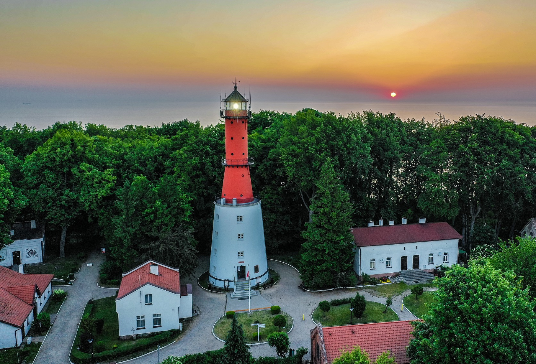 Plaża z widokiem na klif